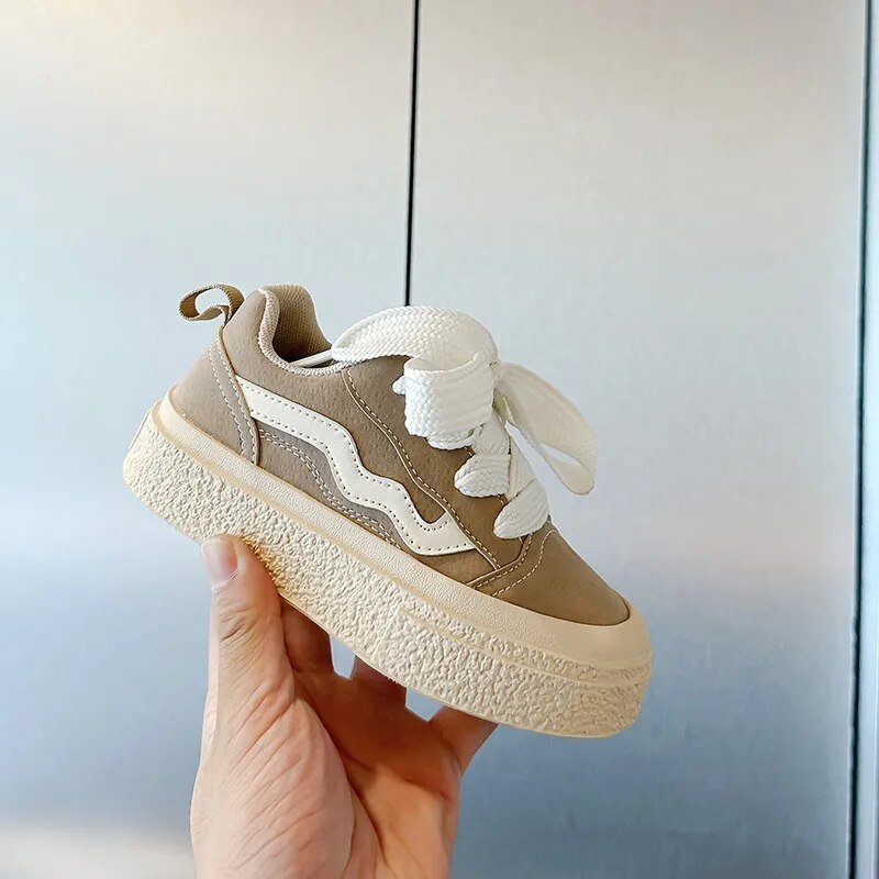 Funky Kinder Sneakers - Stijl en Comfort voor Avontuurlijke Voetjes