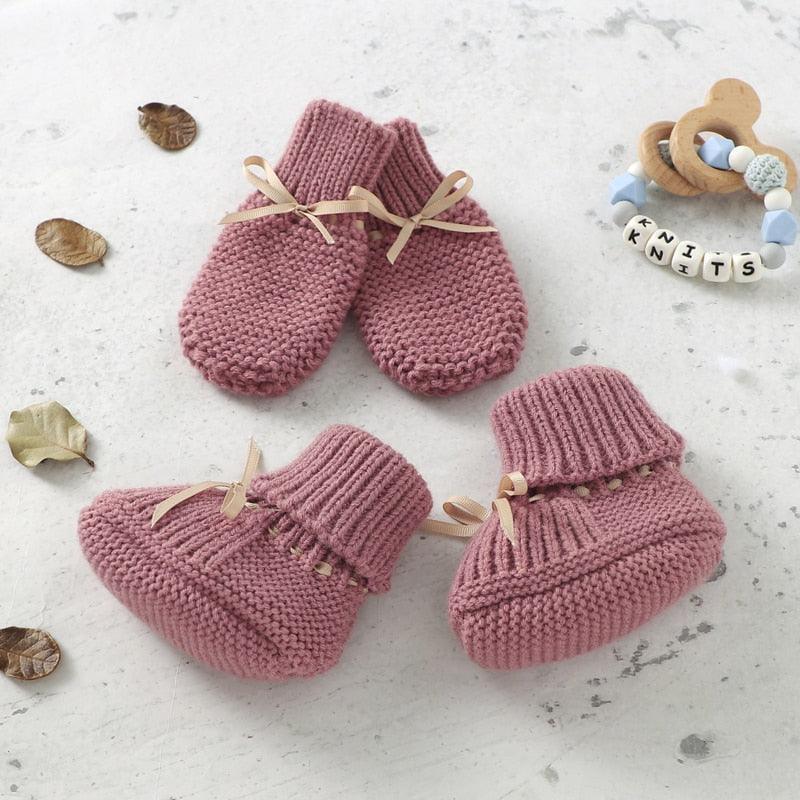 Schattige Gebreide Babyschoenen en Wanten Set